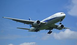 Boeing777 Itami-airport01